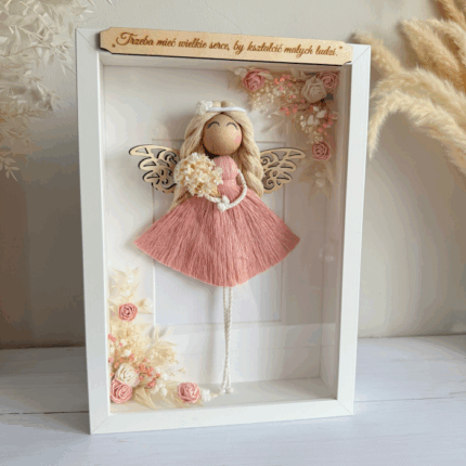 Makramowy anioł stróż dla nauczyciela