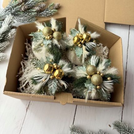 Zestaw 4 bombek choinkowych ze złotymi bombkami, ręcznie robione ozdoby